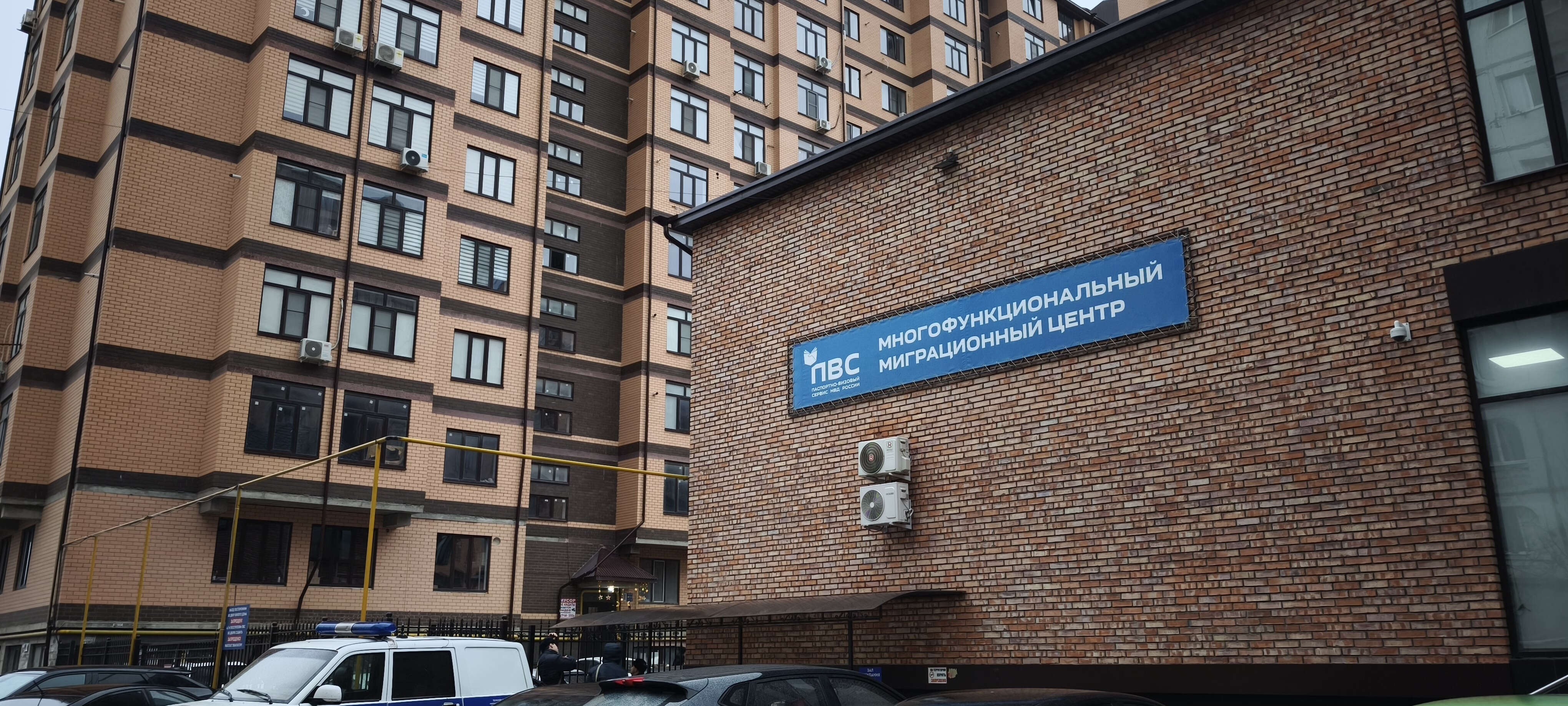 Более 600 трудовых мигрантов в Махачкале узнали о правилах законного проживания и работы в России